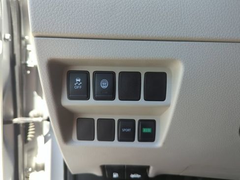 Certified 2020 Nissan Rogue Sport SV FWD image 42