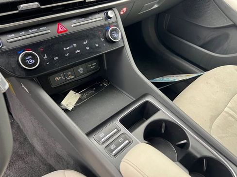 Used 2024 Hyundai Sonata SEL image 16