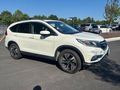 Used 2016 Honda CR-V Touring image 2