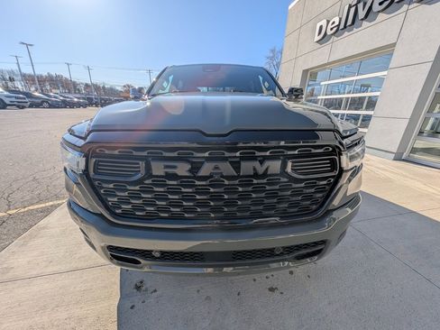 New 2026 RAM 1500 4x4 Crew Cab image 9