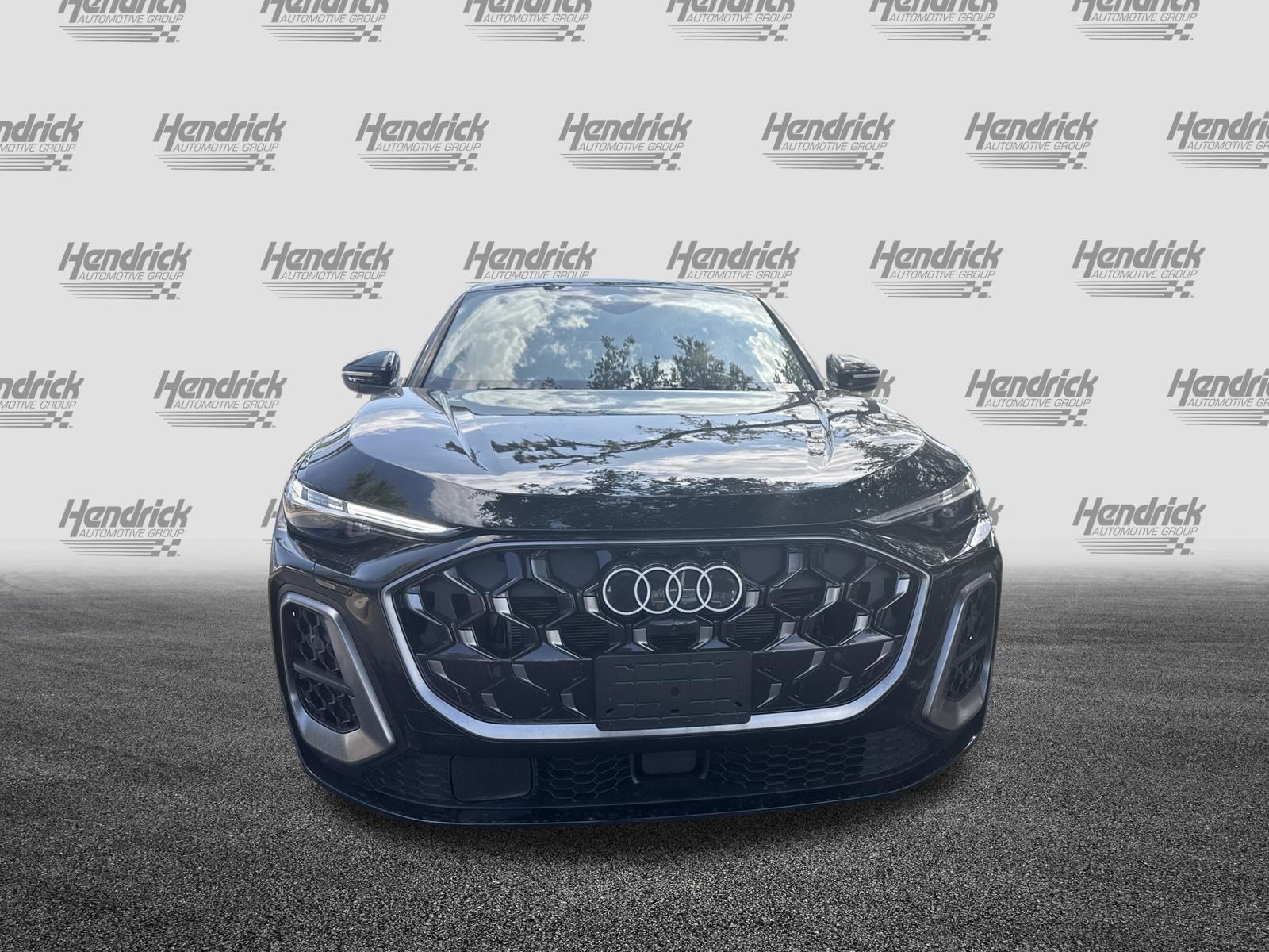 Used 2025 Audi Q5 Prestige w/ 20" Wheel Package AWD/4WD image 3