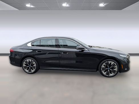 Certified 2026 BMW 540i xDrive 540i xDrive image 8