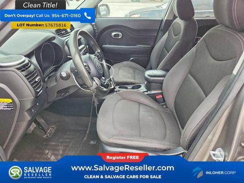 Used 2015 Kia Soul FWD image 9