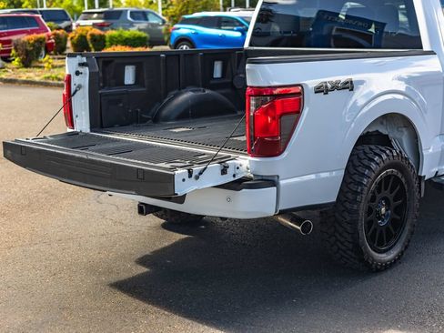 Used 2024 Ford F150 XLT w/ Tow/Haul Package AWD/4WD image 8