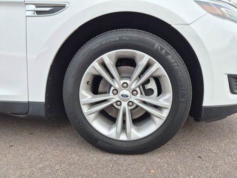 Used 2019 Ford Taurus SE image 35