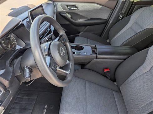 Used 2023 Nissan Rogue SV image 22