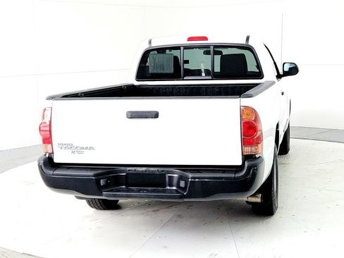 Used 2014 Toyota Tacoma 2WD Regular Cab image 5