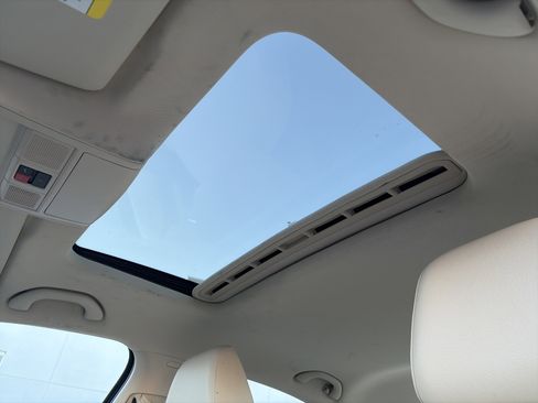 Used 2017 Volkswagen Jetta SE image 29