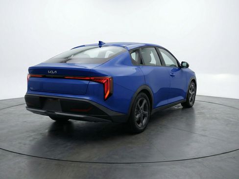 Used 2025 Kia K4 LXS FWD image 9