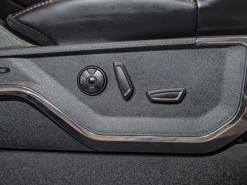 Used 2023 Ford F450 Platinum w/ Snow Plow Prep Package image 26