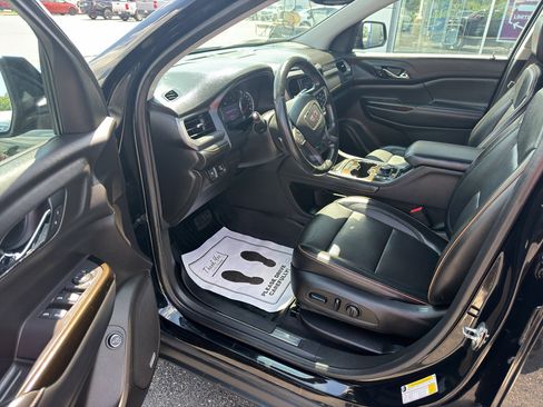 Used 2022 GMC Acadia AT4 AWD/4WD image 9