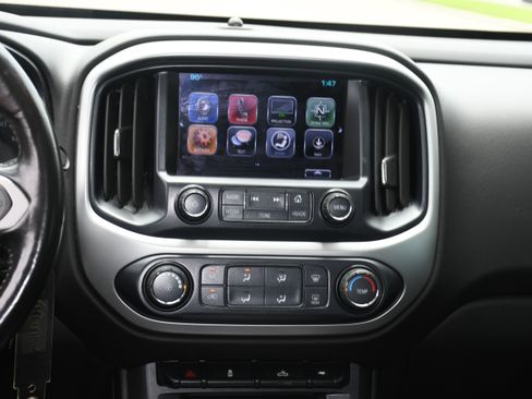 Used 2017 Chevrolet Colorado LT w/ LT Convenience Package RWD image 15