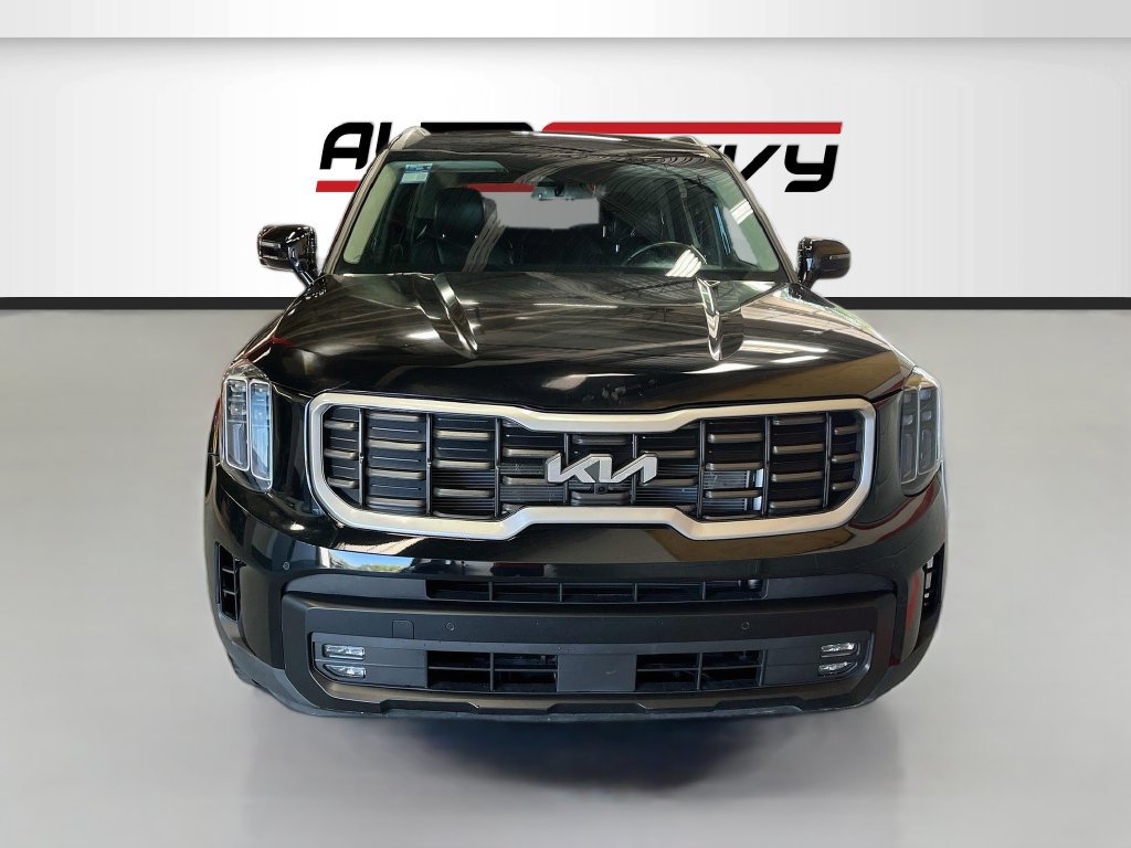 Used 2025 Kia Telluride SX w/ SX Captain's Chair Package AWD/4WD image 2