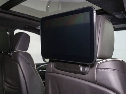 Used 2024 Cadillac Escalade ESV Sport Platinum w/ LPO, ONYX Package image 25