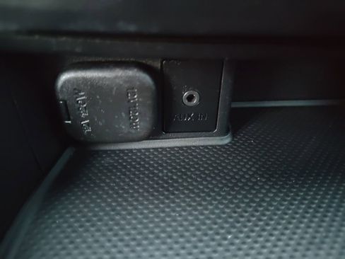 Used 2014 MAZDA MX-5 Miata Club image 5