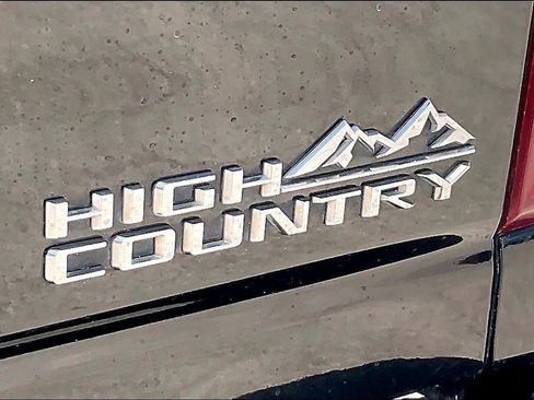 Used 2022 Chevrolet Silverado 2500 High Country AWD/4WD image 10