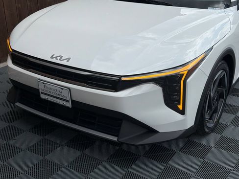 Used 2025 Kia K4 EX FWD image 18