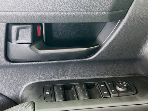 Used 2025 Toyota Tacoma SR5 RWD image 16