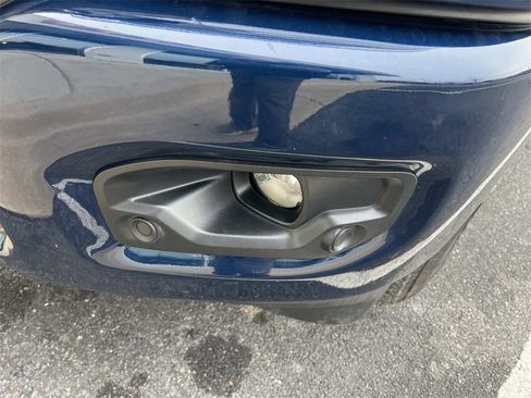 Used 2024 RAM 2500 Big Horn w/ Sport Appearance Package image 4