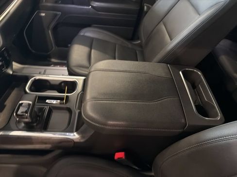 Used 2024 Chevrolet Silverado 1500 LTZ AWD/4WD image 16