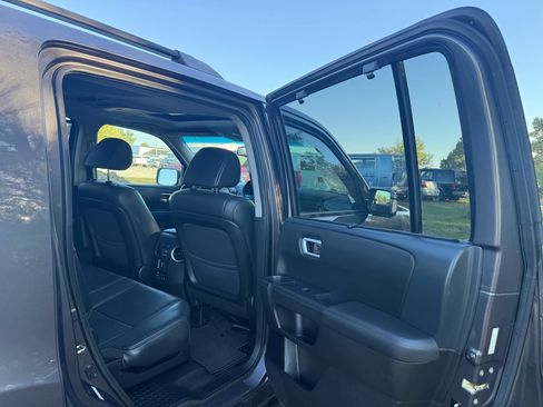 Used 2014 Honda Pilot Touring image 45