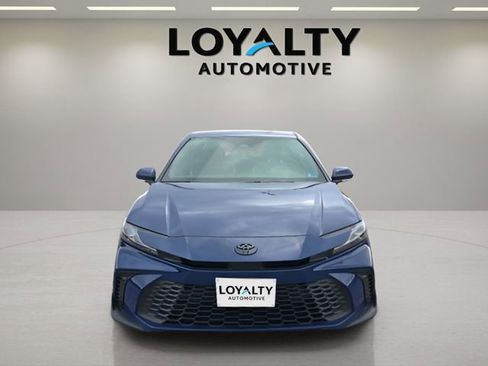 Used 2026 Toyota Camry SE w/ Convenience Package FWD image 8