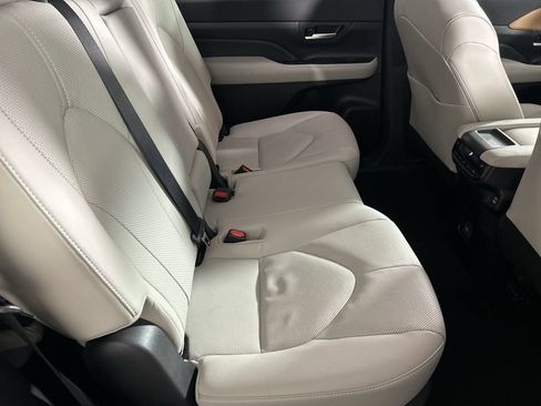 Used 2026 Toyota Grand Highlander AWD Hybrid image 26