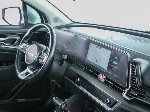 Used 2023 Kia Sportage EX FWD image 25