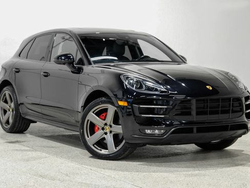Used 2018 Porsche Macan Turbo w/ Premium Package Plus image 4