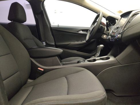 Used 2016 Chevrolet Cruze LT FWD image 21