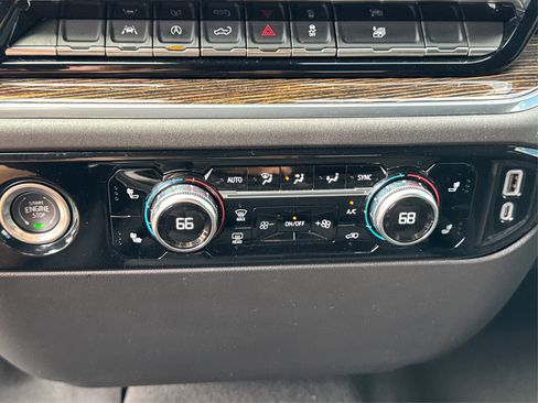 Used 2024 GMC Sierra 1500 Elevation image 30