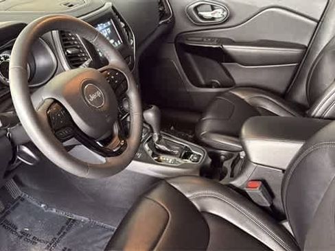 Used 2021 Jeep Cherokee Latitude Plus image 4