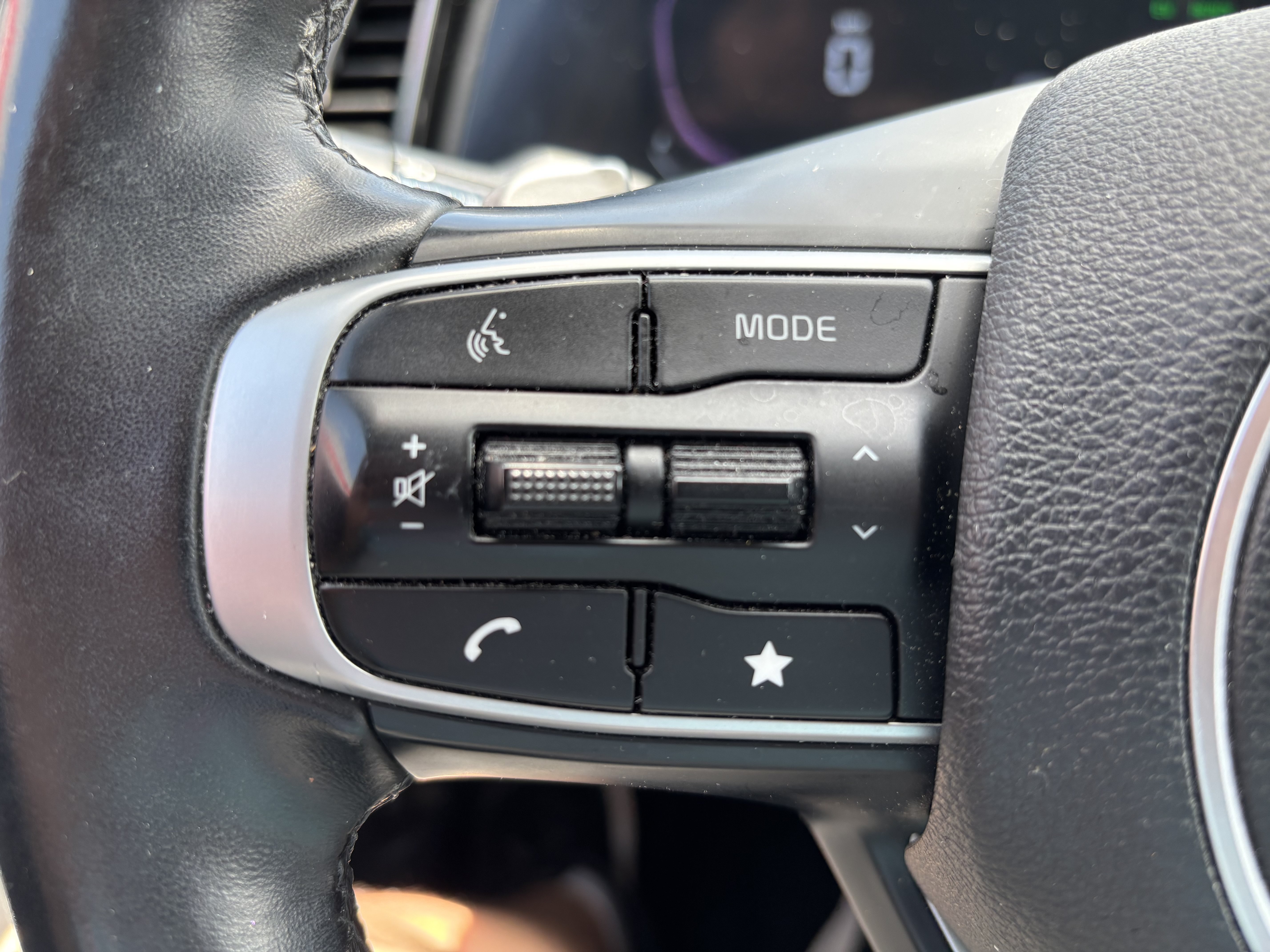 Used 2023 Kia Sportage EX AWD/4WD image 19