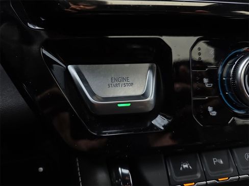 Used 2023 GMC Sierra 1500 AT4X image 21