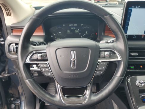 Used 2022 Lincoln Nautilus Reserve w/ Equipment Group 201A AWD/4WD image 14
