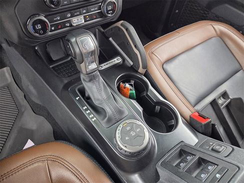 Used 2024 Ford Bronco Outer Banks image 27