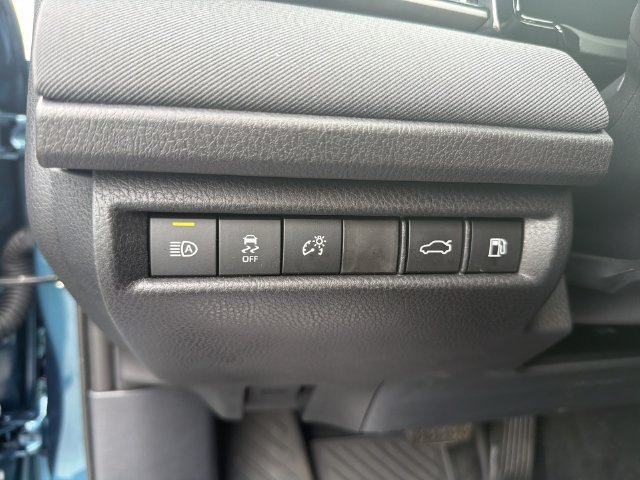 Used 2026 Toyota Camry LE FWD image 27