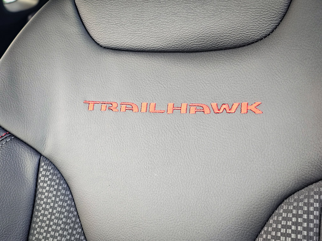 New 2026 Jeep Compass Trailhawk AWD/4WD image 17