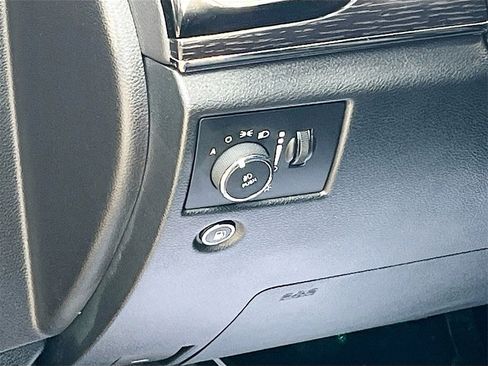 Used 2020 Jeep Grand Cherokee High Altitude image 8