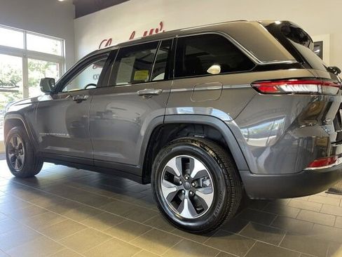 Used 2023 Jeep Grand Cherokee 4WD 4xe w/ Luxury Tech Group II image 7