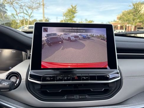 New 2026 Jeep Compass Limited w/ Sun, Sound & Navigation Group image 24