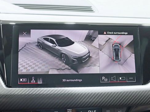 Used 2023 Audi e-tron GT Prestige image 22