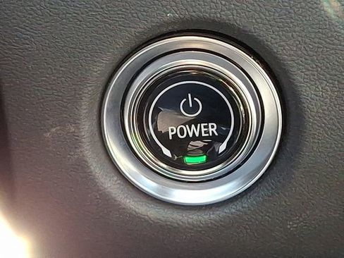 Used 2024 Cadillac Lyriq Luxury image 28