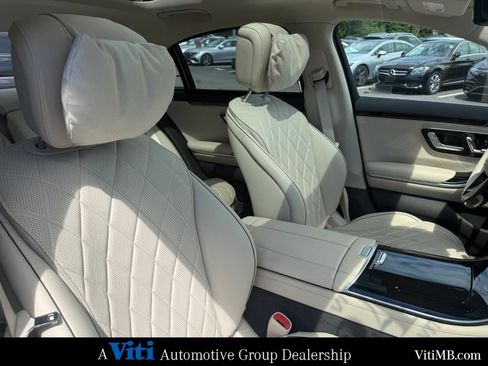 Certified 2024 Mercedes-Benz S 580 4MATIC Sedan image 31