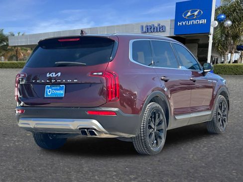 Used 2022 Kia Telluride S image 3