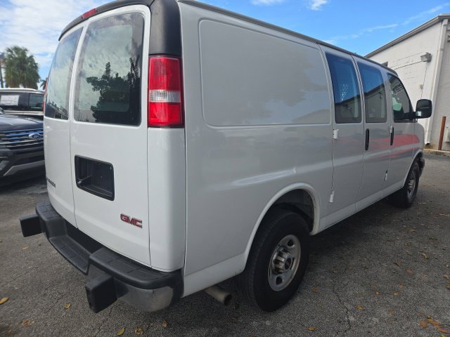 Used 2020 GMC Savana 2500 w/ Driver Convenience Package RWD image 4