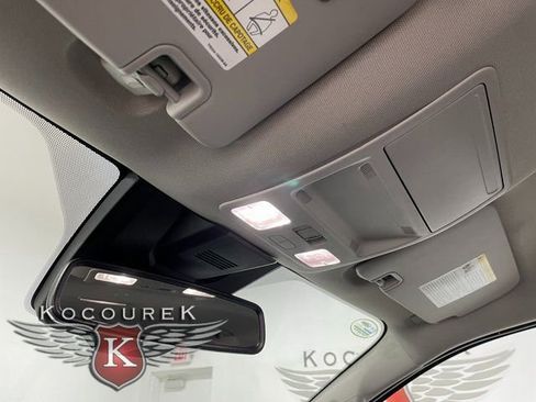 Used 2024 Ford Ranger Lariat w/ Trailer Tow Package image 18