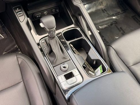 Used 2023 Kia Telluride S FWD image 17