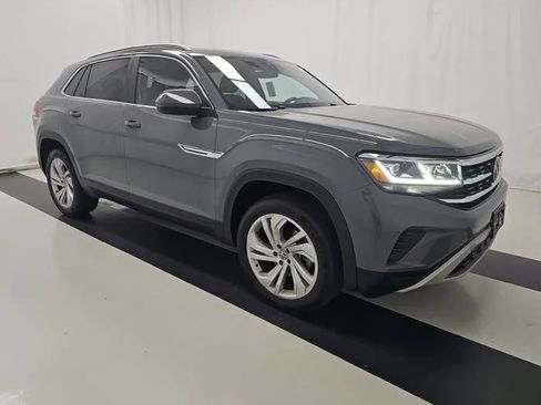 Used 2021 Volkswagen Atlas Cross Sport SEL AWD/4WD image 3