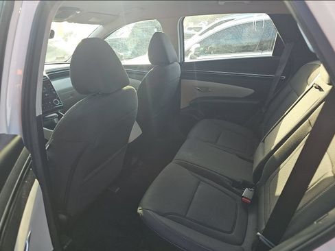 Used 2024 Hyundai Tucson SE AWD/4WD image 13